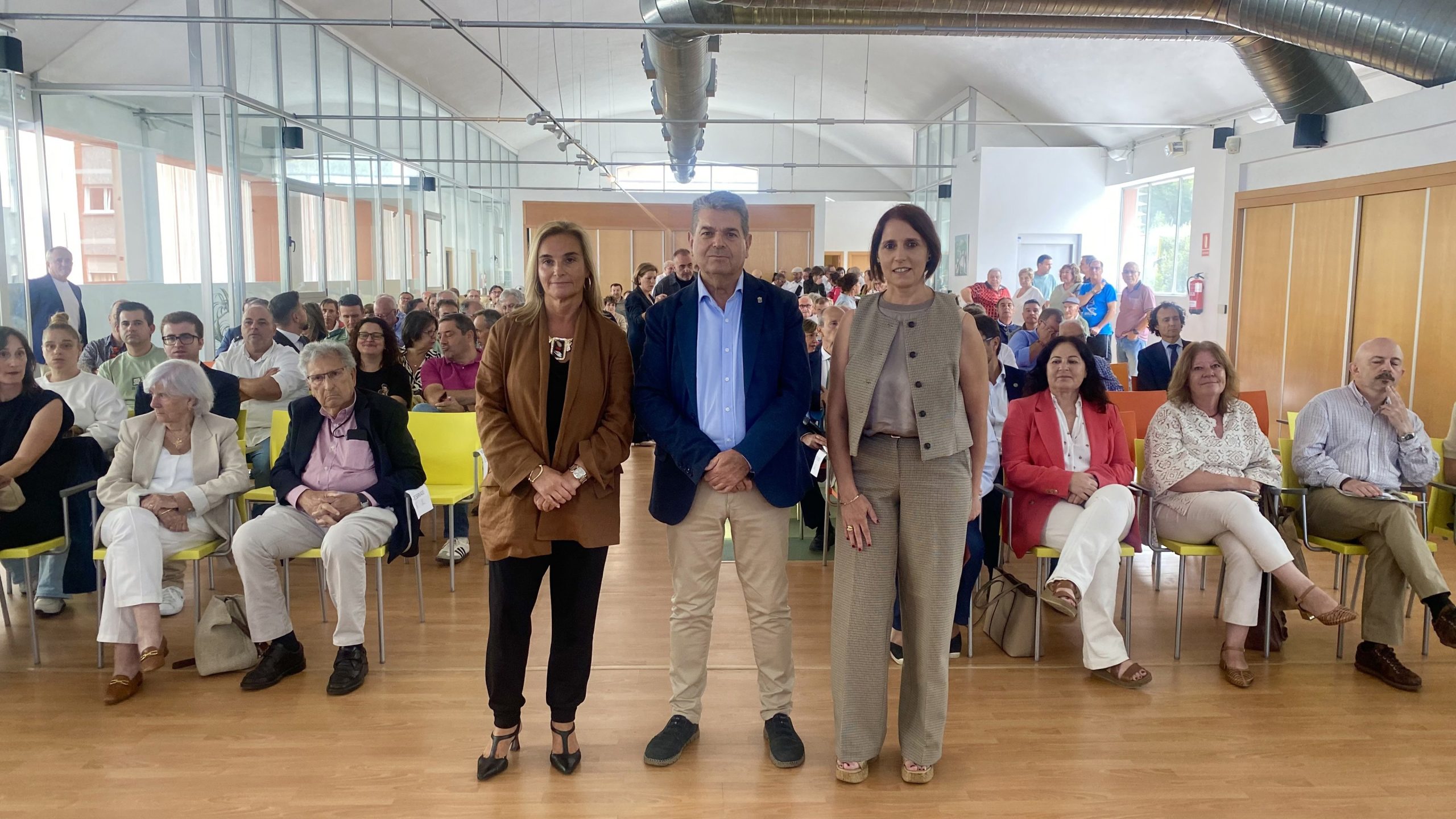 El alcalde de San Martín del Rey Aurelio, José Ramón Martín Ardines, en la inauguración de la Feria de Muestras Femex 2025.